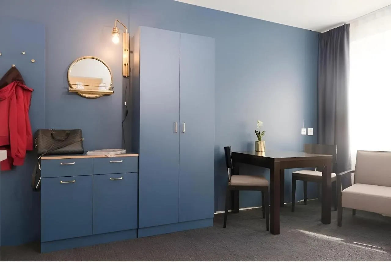 Communia Hotel Residence contacts